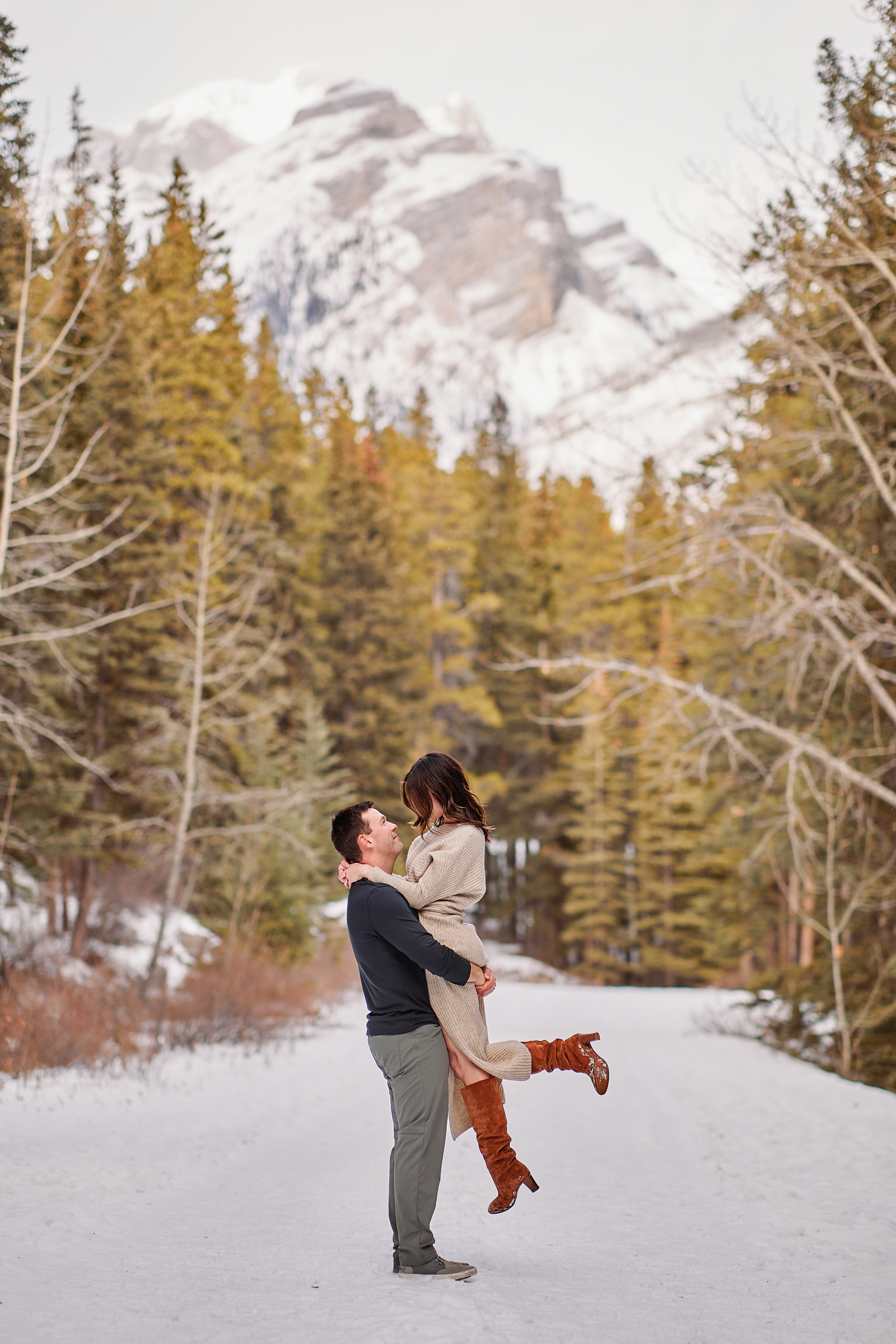 Lake Minnewanka Winter Engagement Photos