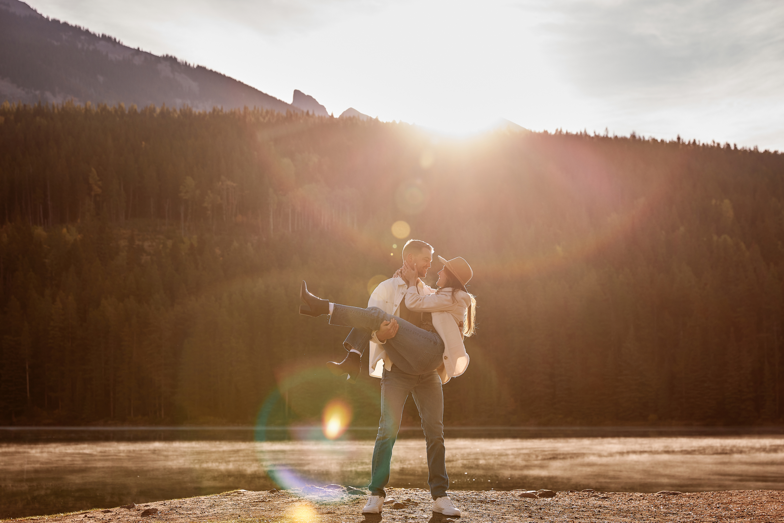Lake Minnewanka Engagement Photos
