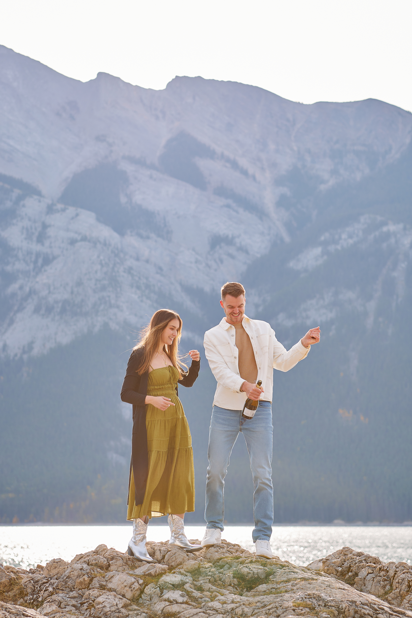 Lake Minnewanka Engagement Photos