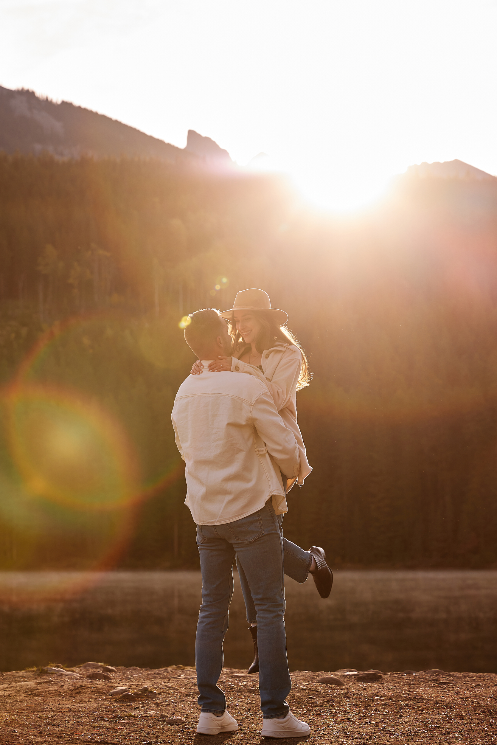 Lake Minnewanka Engagement Photos