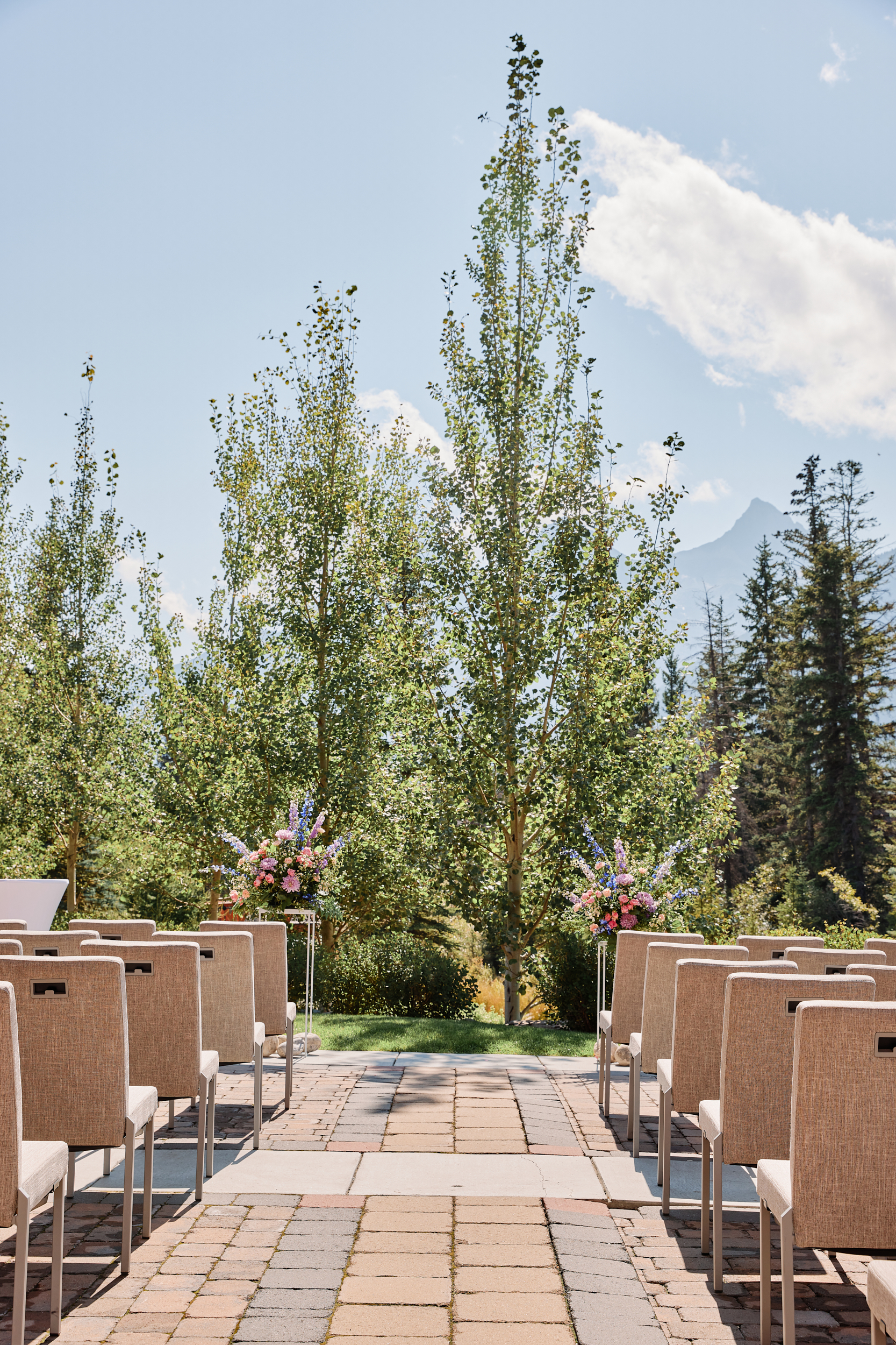 Malcolm Hotel Canmore Wedding