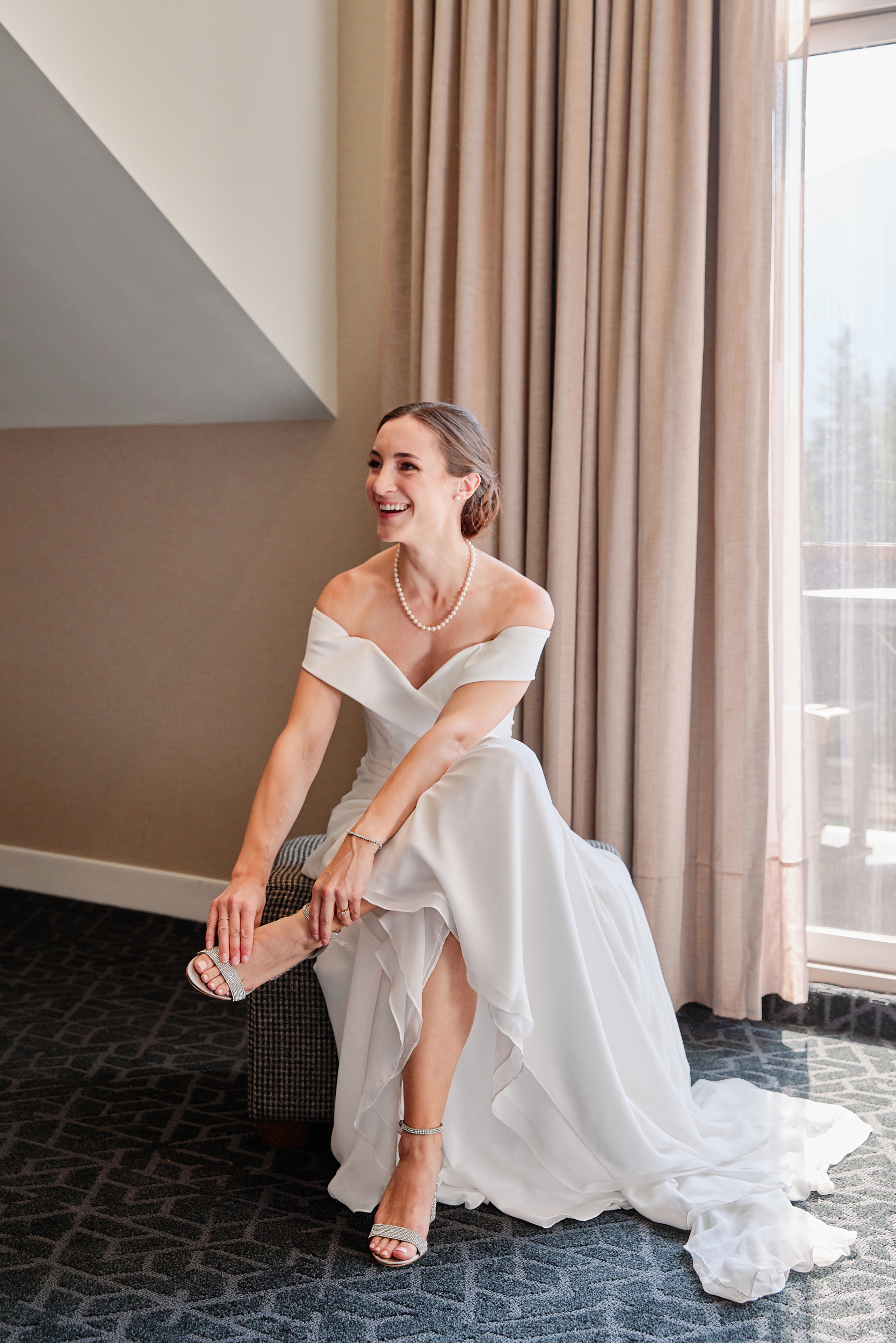Malcolm Hotel Canmore Wedding