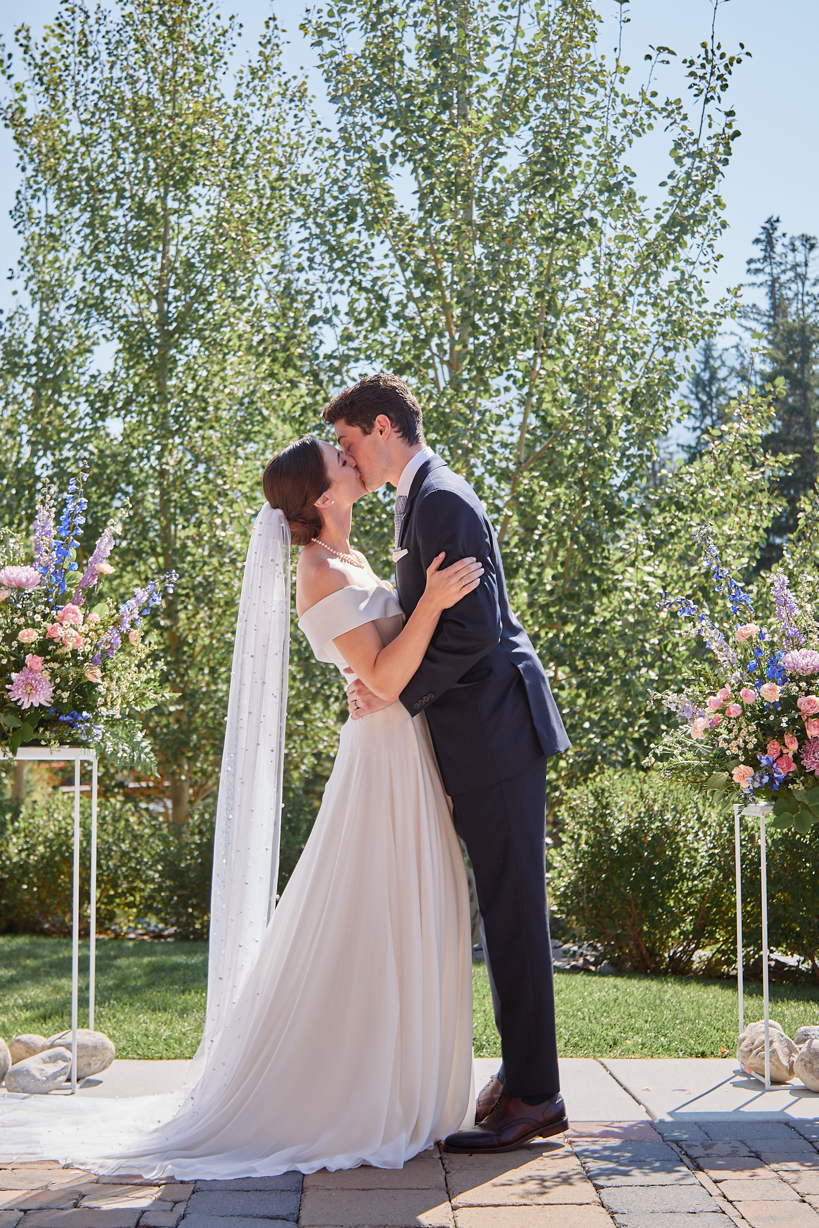 Malcolm Hotel Canmore Wedding