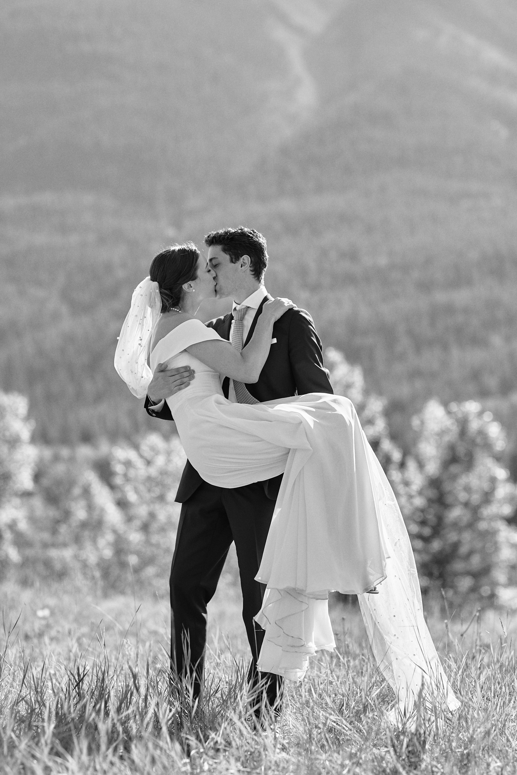 Malcolm Hotel Canmore Wedding