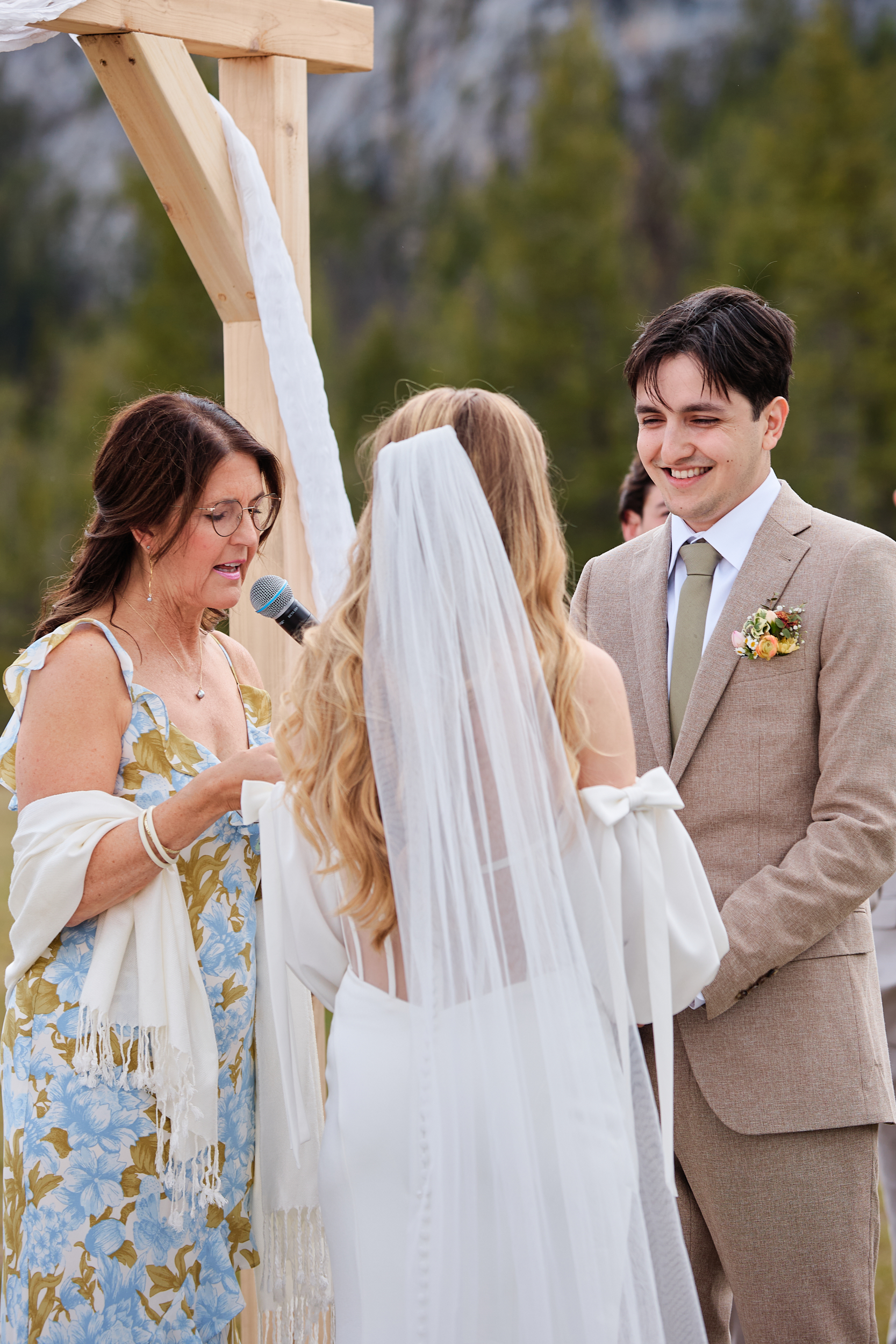 Tunnel Mountain Reservoir Wedding