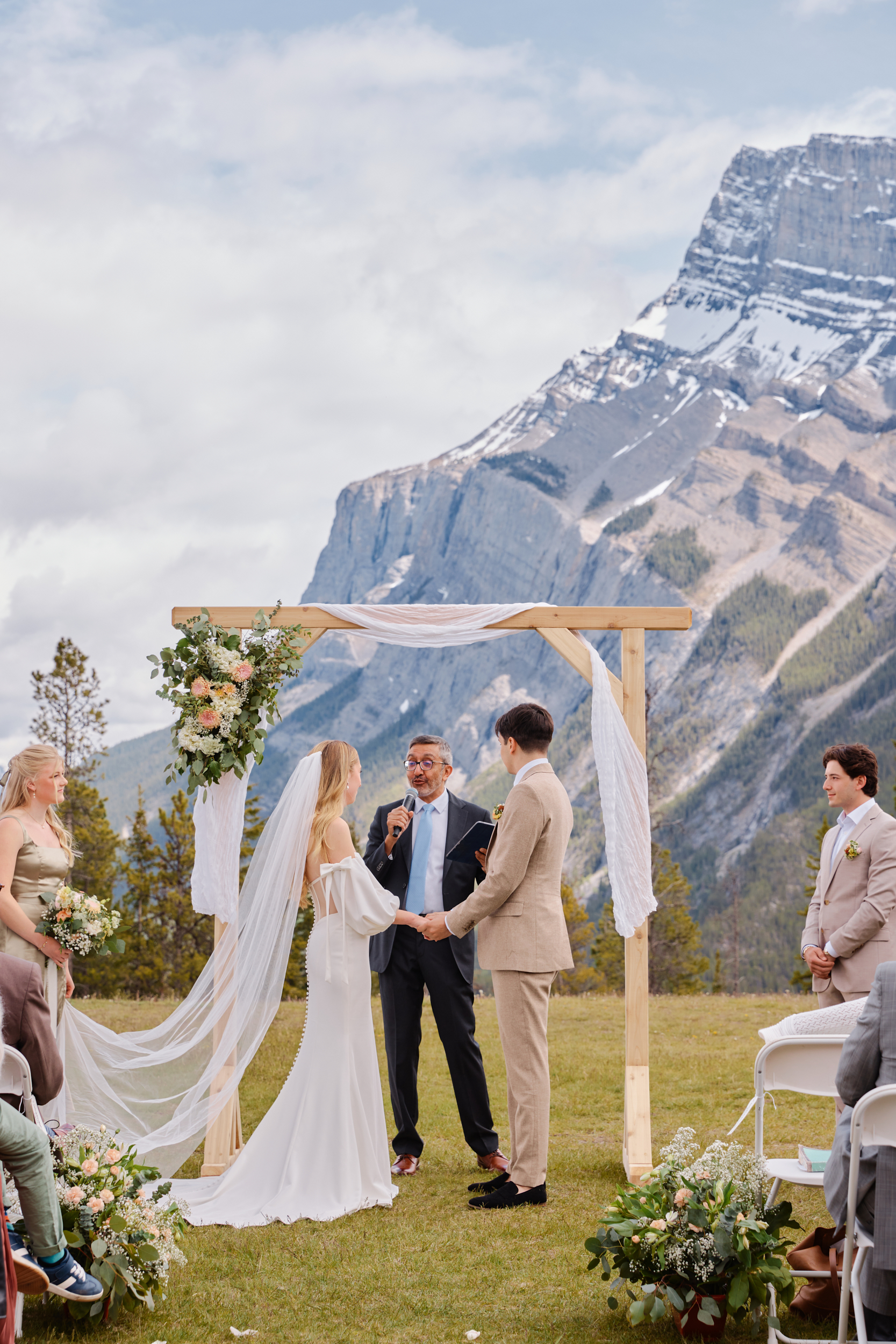 Tunnel Mountain Reservoir Wedding