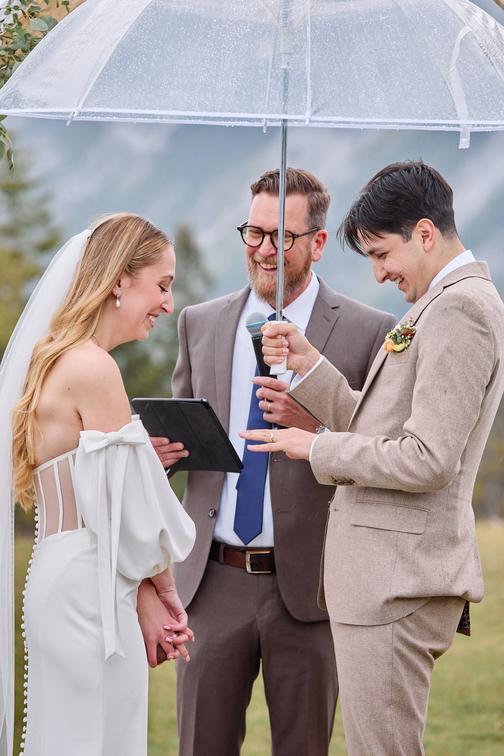 Tunnel Mountain Reservoir Wedding