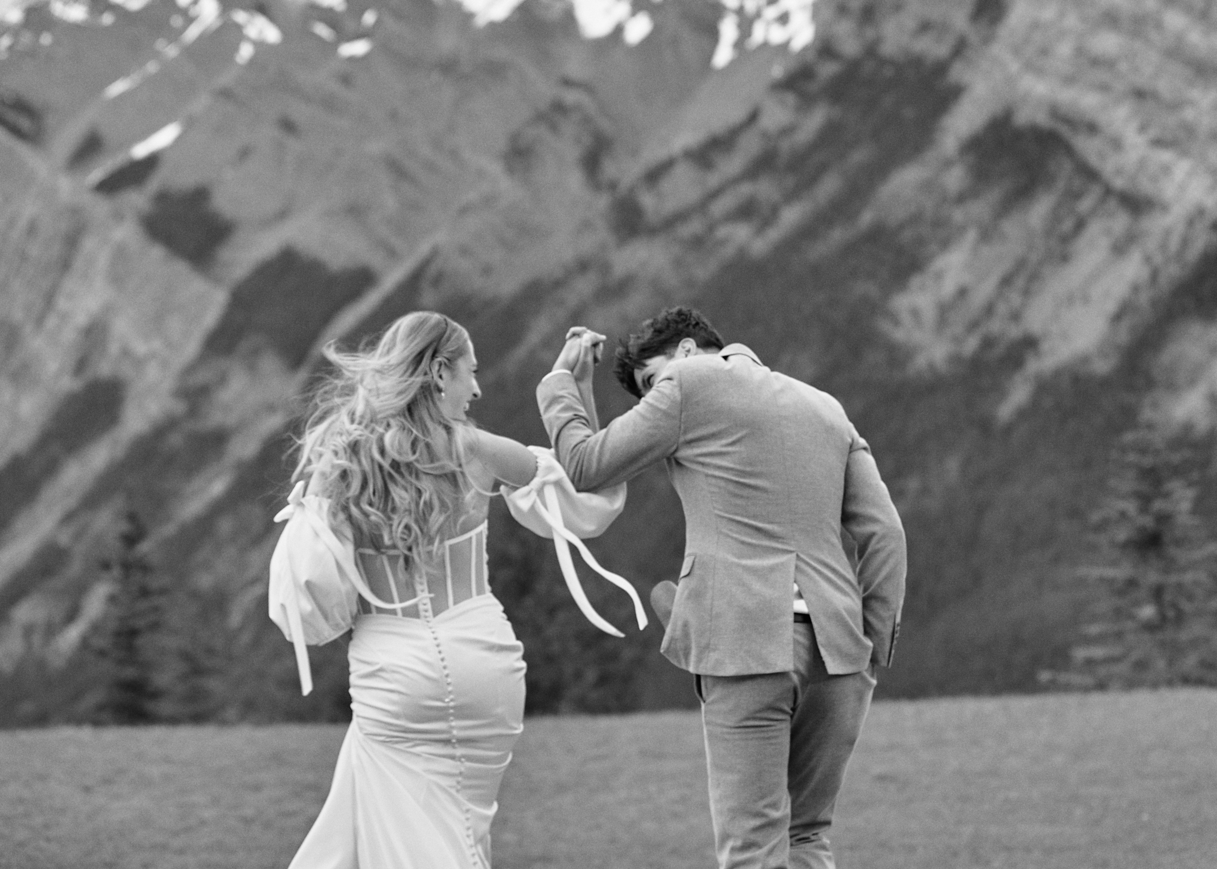 Tunnel Mountain Reservoir Wedding