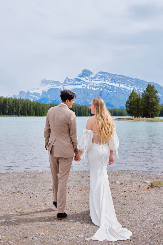 Tunnel Mountain Reservoir Wedding