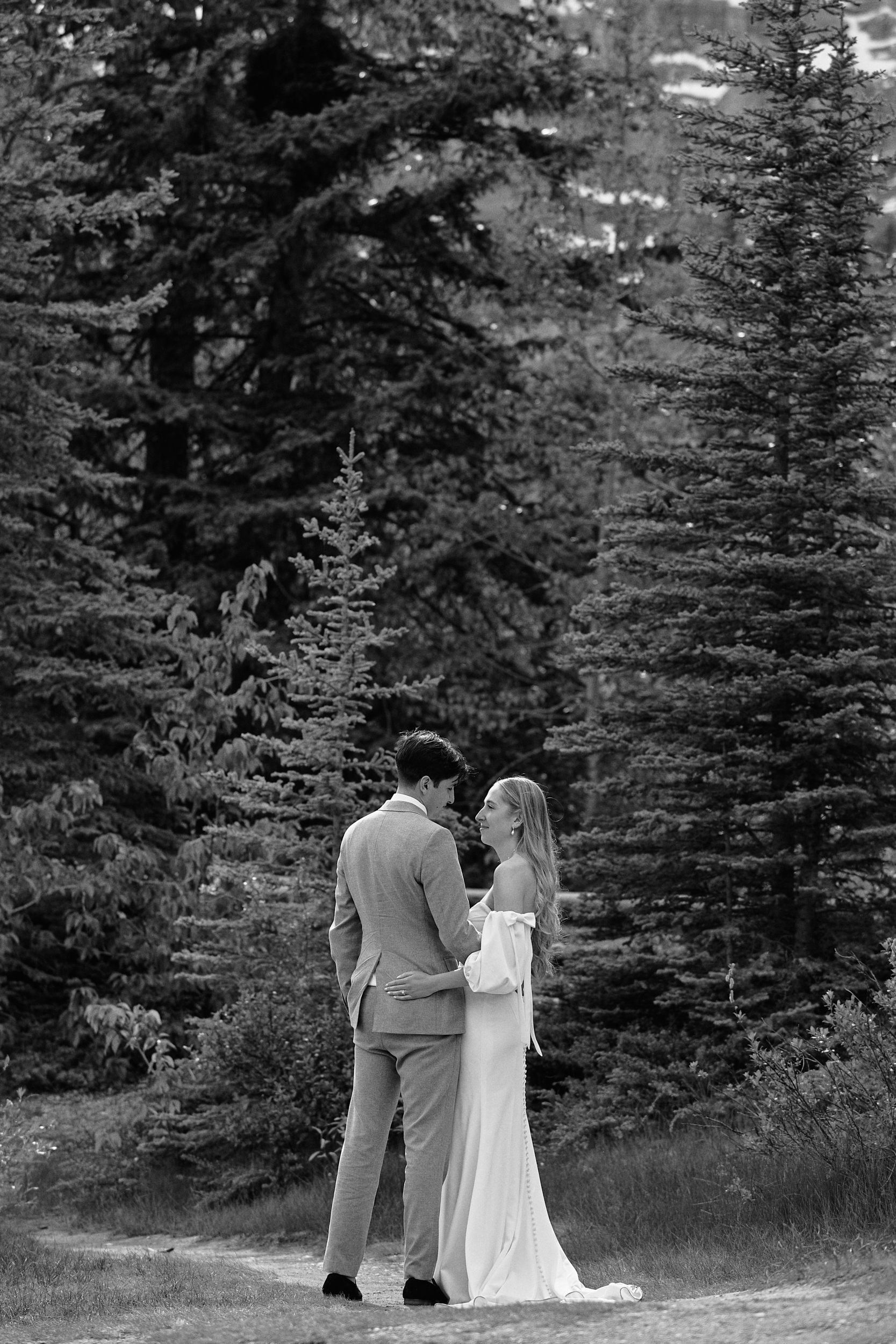 Tunnel Mountain Reservoir Wedding