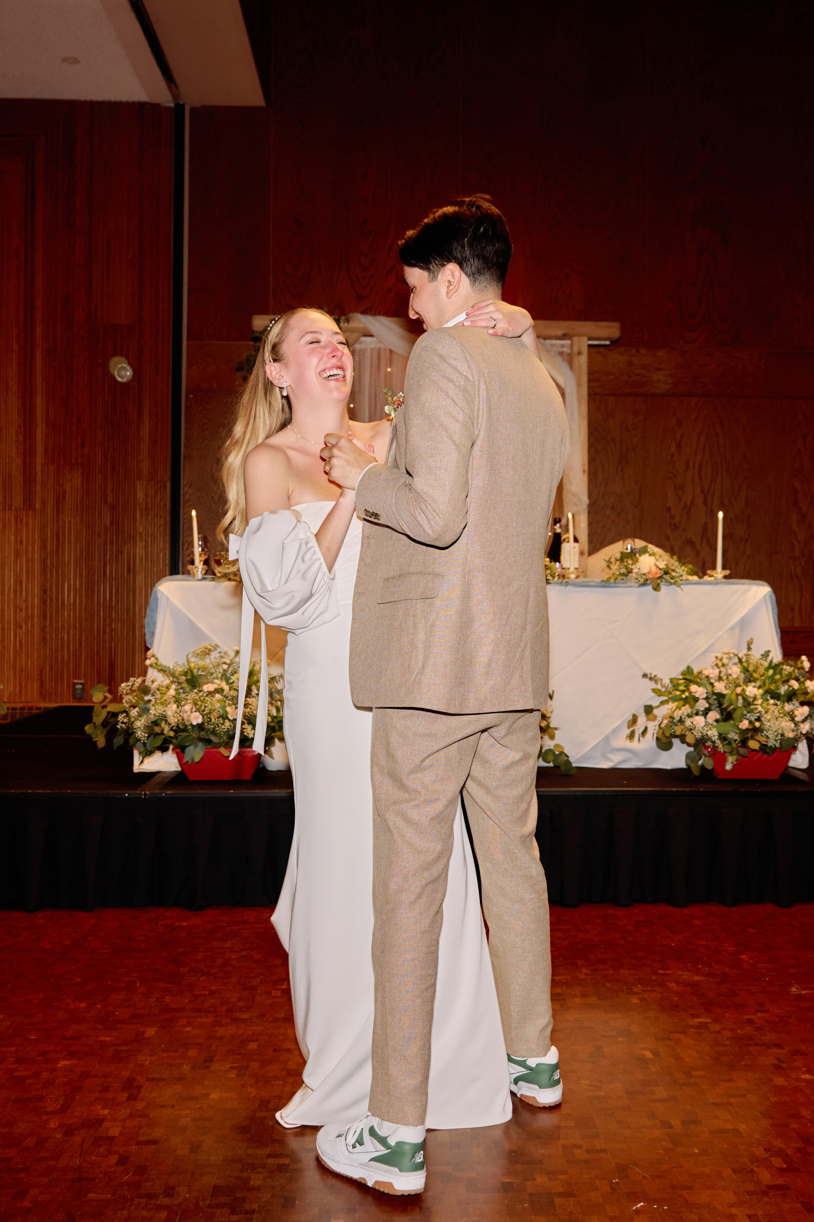 Tunnel Mountain Reservoir Wedding