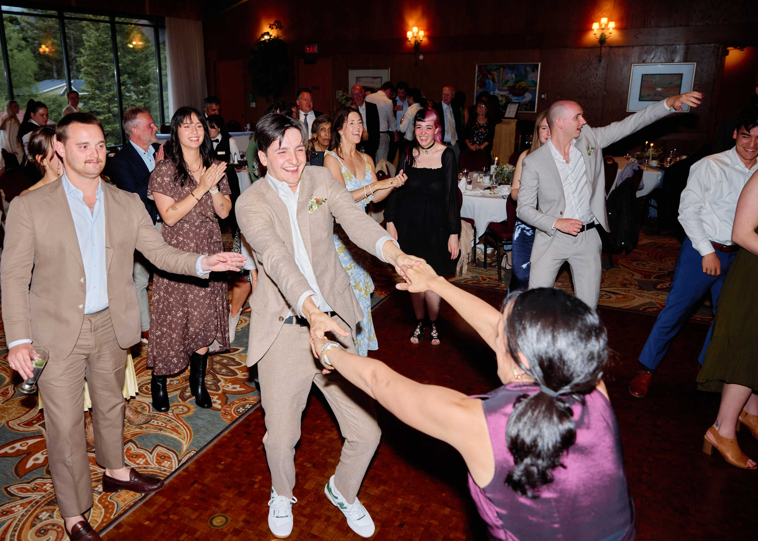 Tunnel Mountain Reservoir Wedding