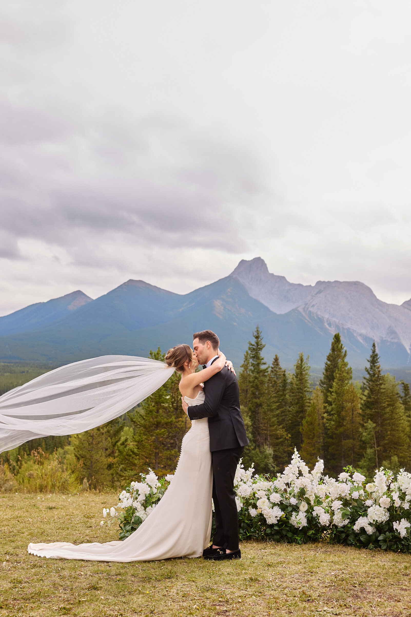 Kananaskis Lodge Wedding