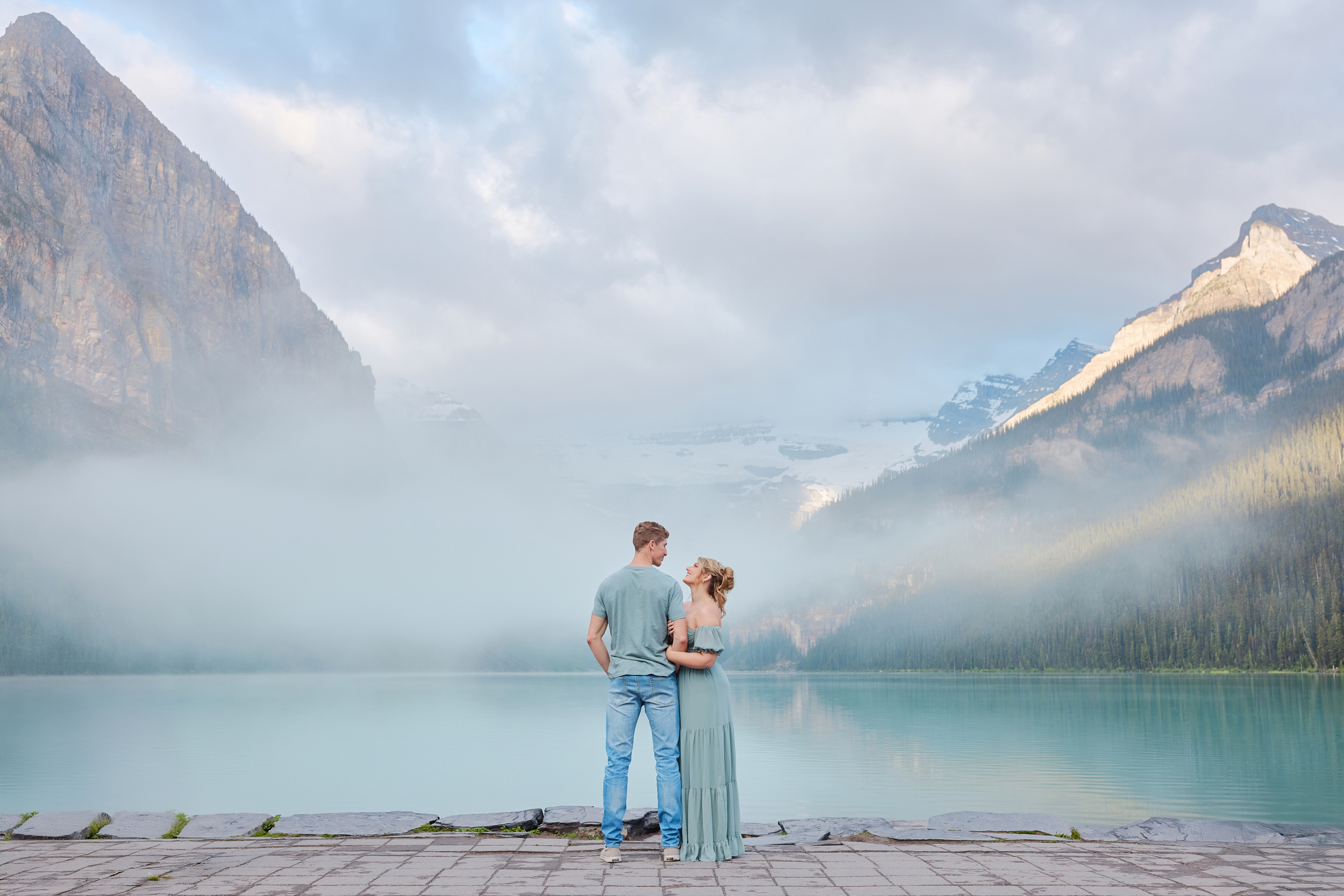 Lake Louise Portraits - Greco Photo Company