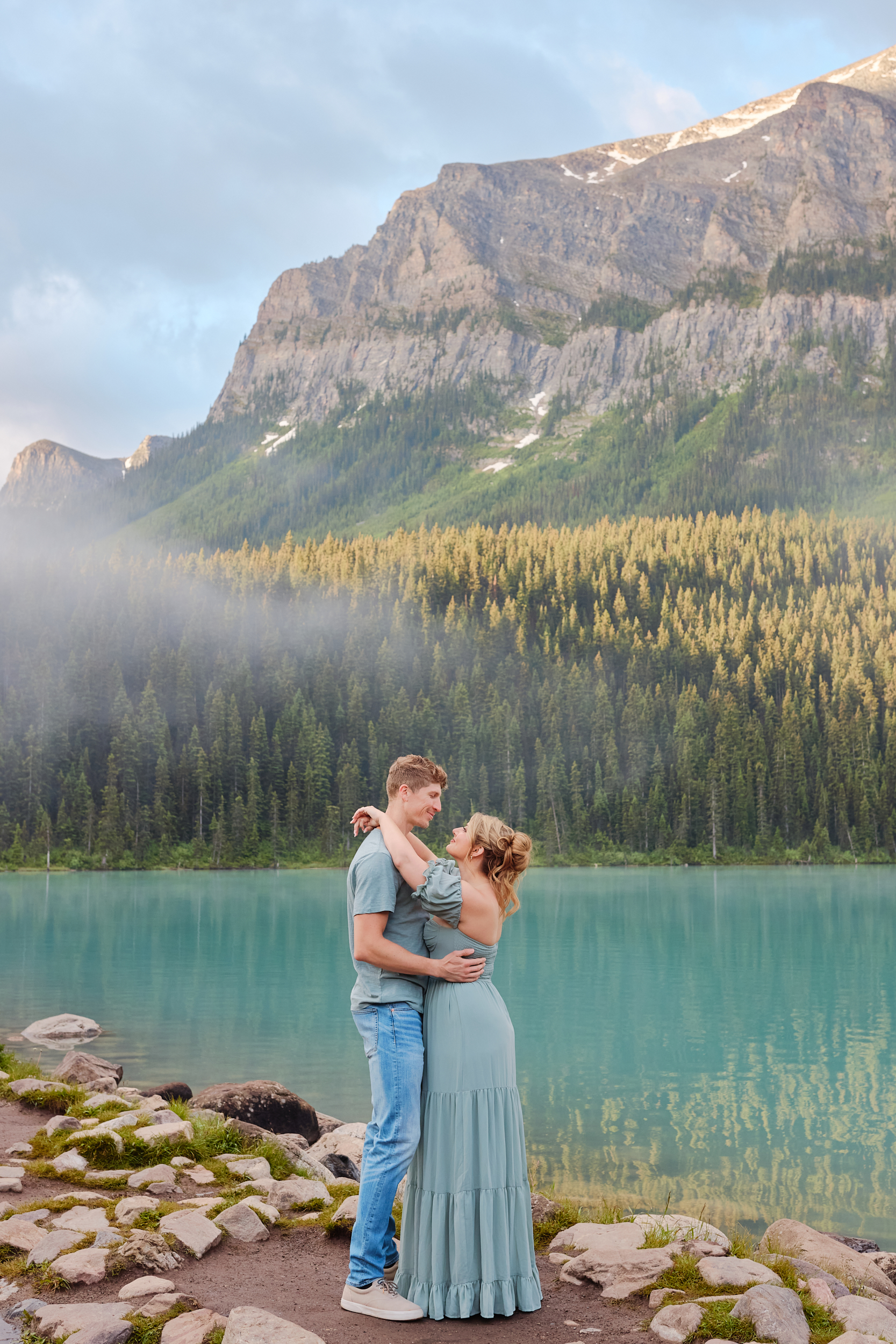 Lake Louise Portraits - Greco Photo Company